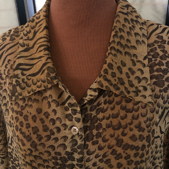 American Angel Long Sleeve Button Front Animal Print Plus Size 3x Tan Brown NWOT - Picture 5 of 14